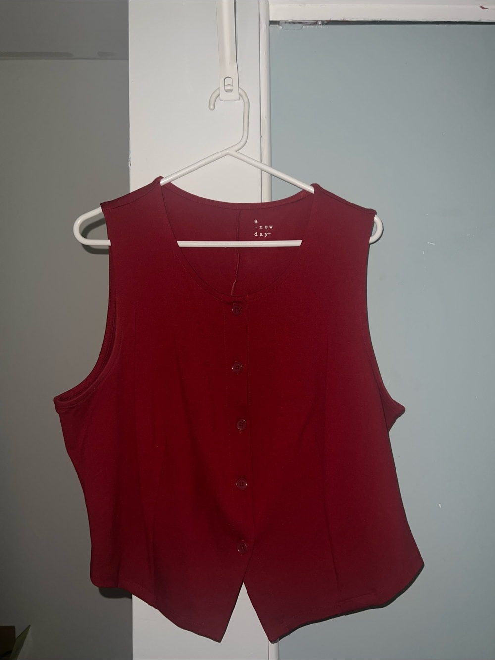 a new day Sleeveless Button-Front Tank Top in Burgundy